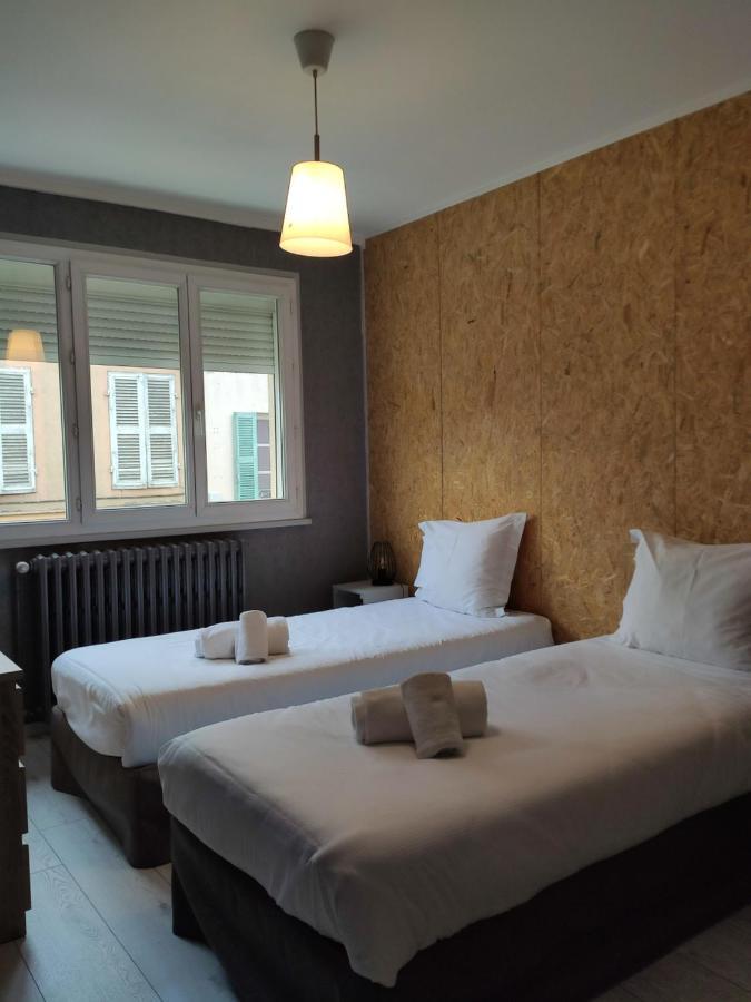 Bar Hotel Du Centre Montrevel-en-Bresse Экстерьер фото